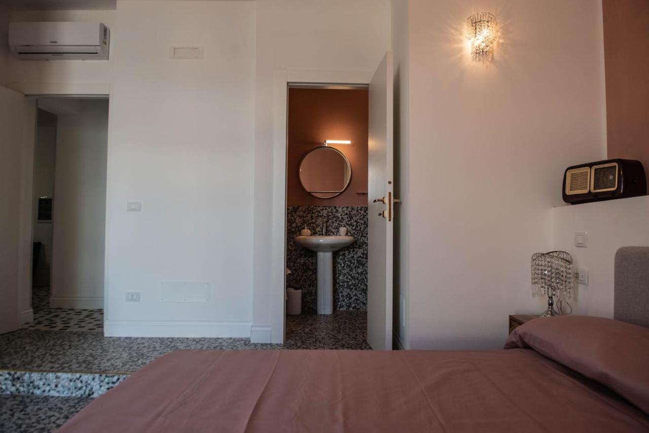 Bed and Breakfast U'Panare à Tarente Extérieur photo